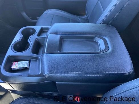Used 2022 GMC Sierra 2500 SLE w/ SLE Convenience Package AWD/4WD image 19