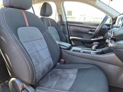 Used 2023 Nissan Sentra SR FWD image 17