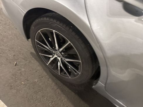 Used 2022 Toyota Camry SE w/ Carpet Mat Package (TMS) image 8