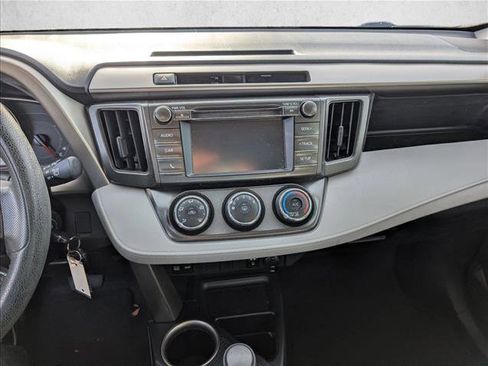 Used 2015 Toyota RAV4 LE image 14