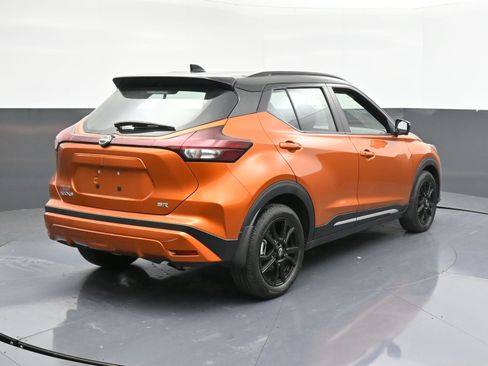 Used 2023 Nissan Kicks SR image 8