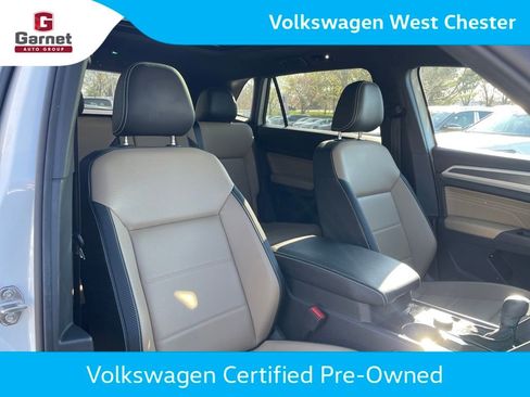 Certified 2023 Volkswagen Atlas Cross Sport SEL AWD/4WD image 17