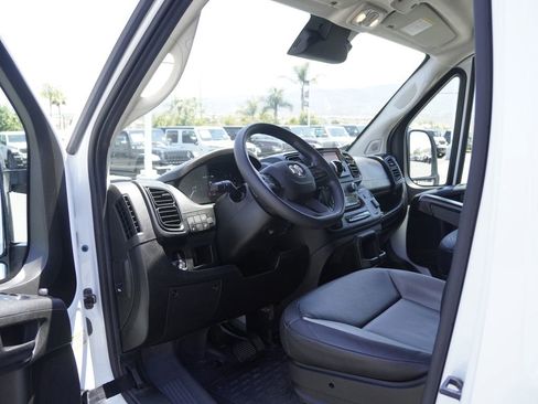 Used 2025 RAM ProMaster 2500 w/ Convenience Group FWD image 21