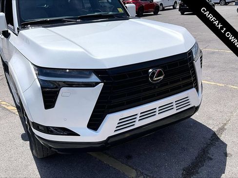 Used 2024 Lexus GX 550 w/ Cold Area Package AWD/4WD image 33