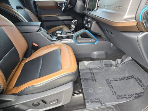 Used 2023 Ford Bronco Outer Banks image 14