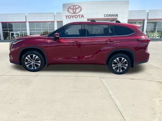 Used 2022 Toyota Highlander XLE AWD/4WD video 2