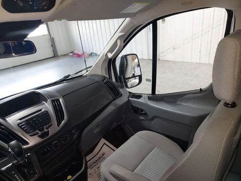 Used 2019 Ford Transit 150 XLT image 11