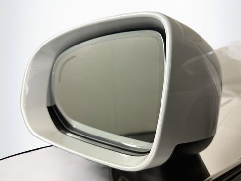 Used 2021 Volvo XC60 T5 Inscription w/ Advanced Package image 16