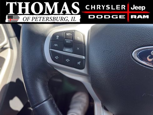 Used 2022 Ford Explorer XLT w/ Equipment Group 202A AWD/4WD image 21
