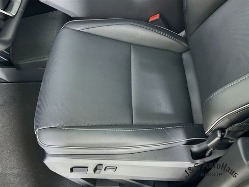 Used 2024 Tesla Cybertruck AWD Crew Cab image 26