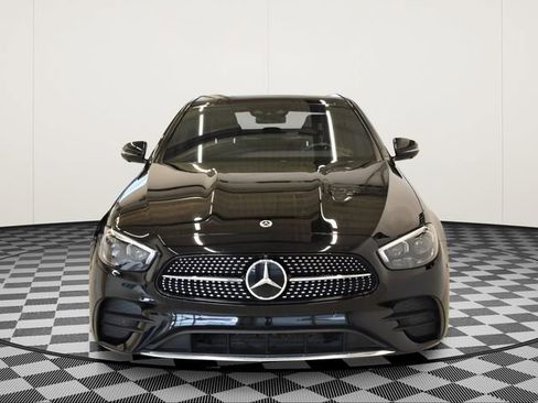 Used 2022 Mercedes-Benz E 450 4MATIC Sedan image 3