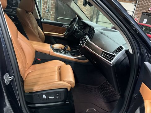 Used 2021 BMW X7 xDrive40i w/ Premium Package AWD/4WD image 54