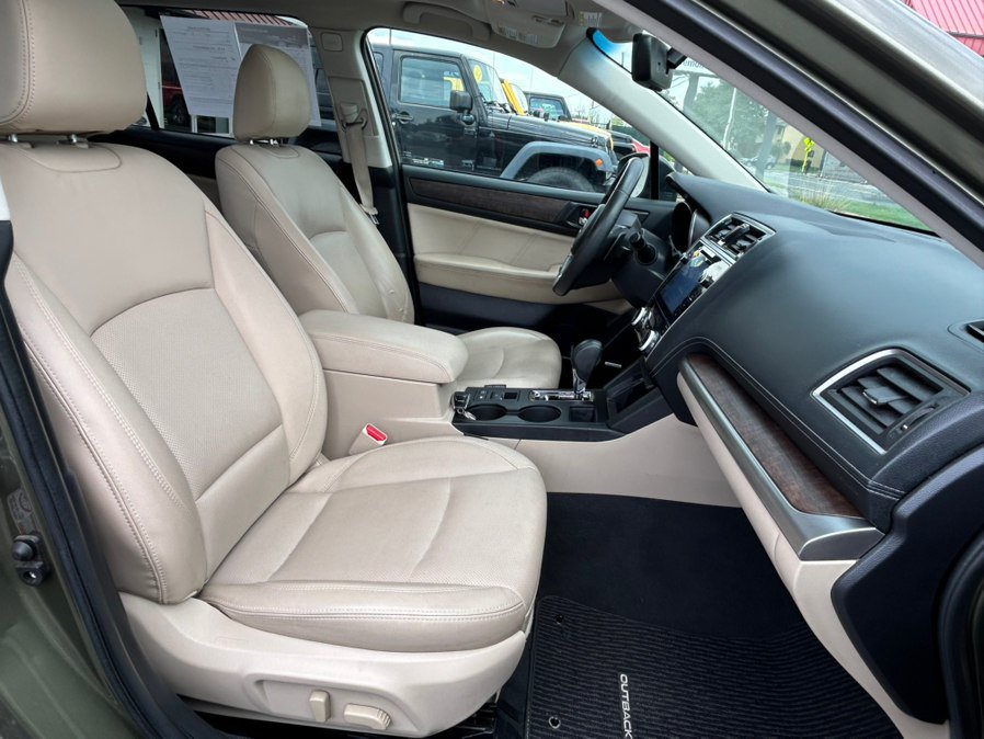 Used 2018 Subaru Outback 2.5i Limited AWD/4WD image 16