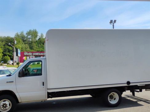 Used 2019 Ford E-350 and Econoline 350 Super Duty w/ Power Windows & Locks Group RWD image 8