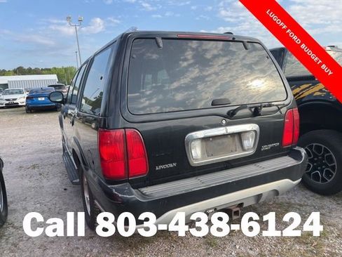 Used 2002 Lincoln Navigator 2WD image 3