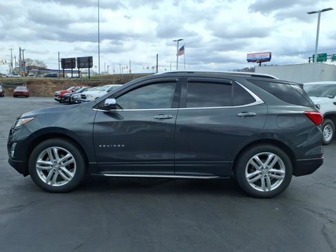 Certified 2019 Chevrolet Equinox Premier w/ LPO, Style and Go Package image 2