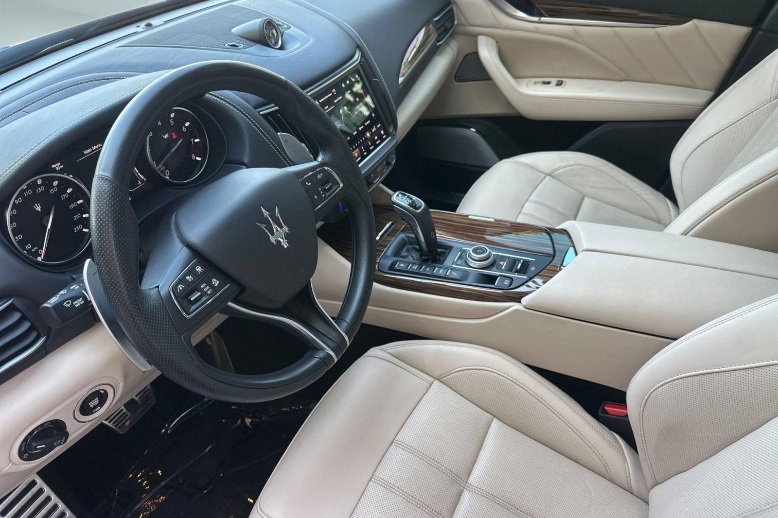 Used 2022 Maserati Levante Modena S AWD/4WD image 4