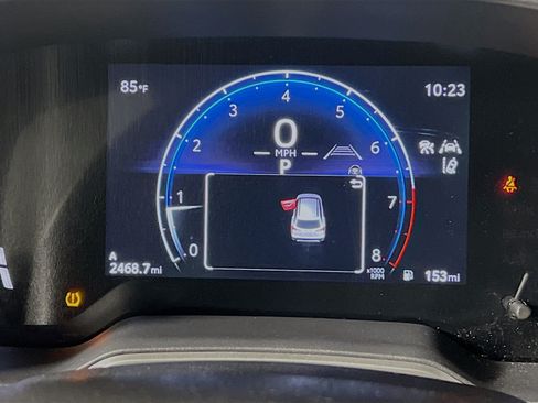 Used 2024 Toyota Corolla Cross XLE FWD image 22