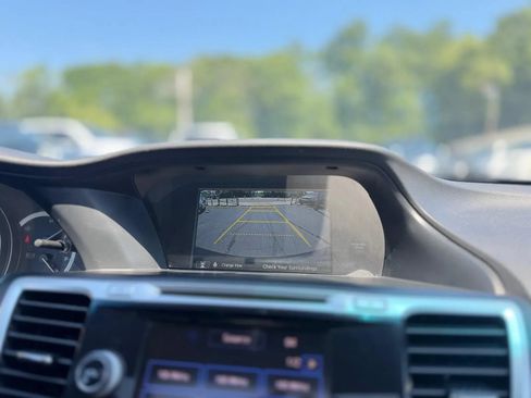 Used 2014 Honda Accord EX-L image 17