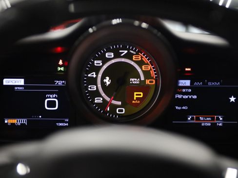 Used 2016 Ferrari 488 GTB RWD image 22