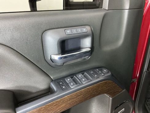 Used 2018 GMC Sierra 2500 Denali w/ Duramax Plus Package AWD/4WD image 12