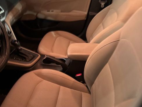 Used 2018 Hyundai Elantra SEL FWD image 10