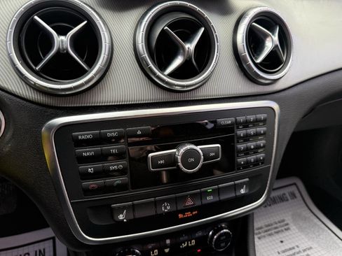 Used 2014 Mercedes-Benz CLA 250 w/ Premium 1 Package image 27