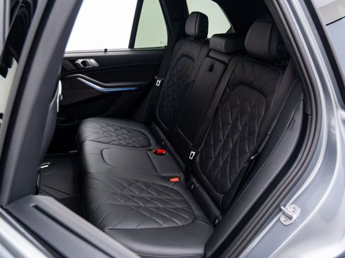New 2026 BMW X5 xDrive50e image 17
