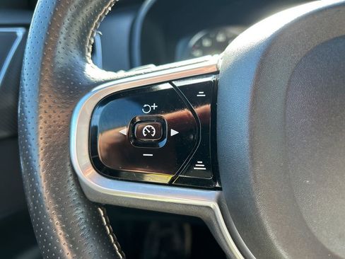 Used 2018 Volvo XC90 T5 R-Design w/ Convenience Package image 28