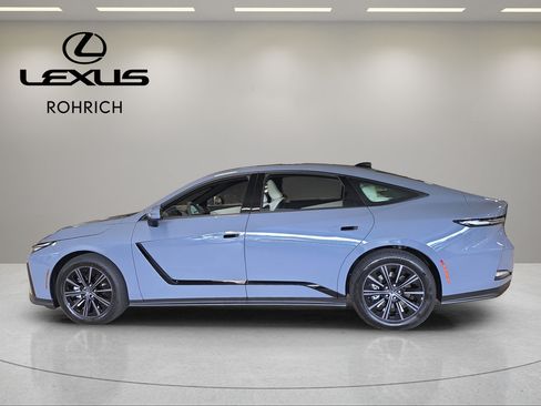 New 2026 Lexus ES 500e AWD/4WD image 9