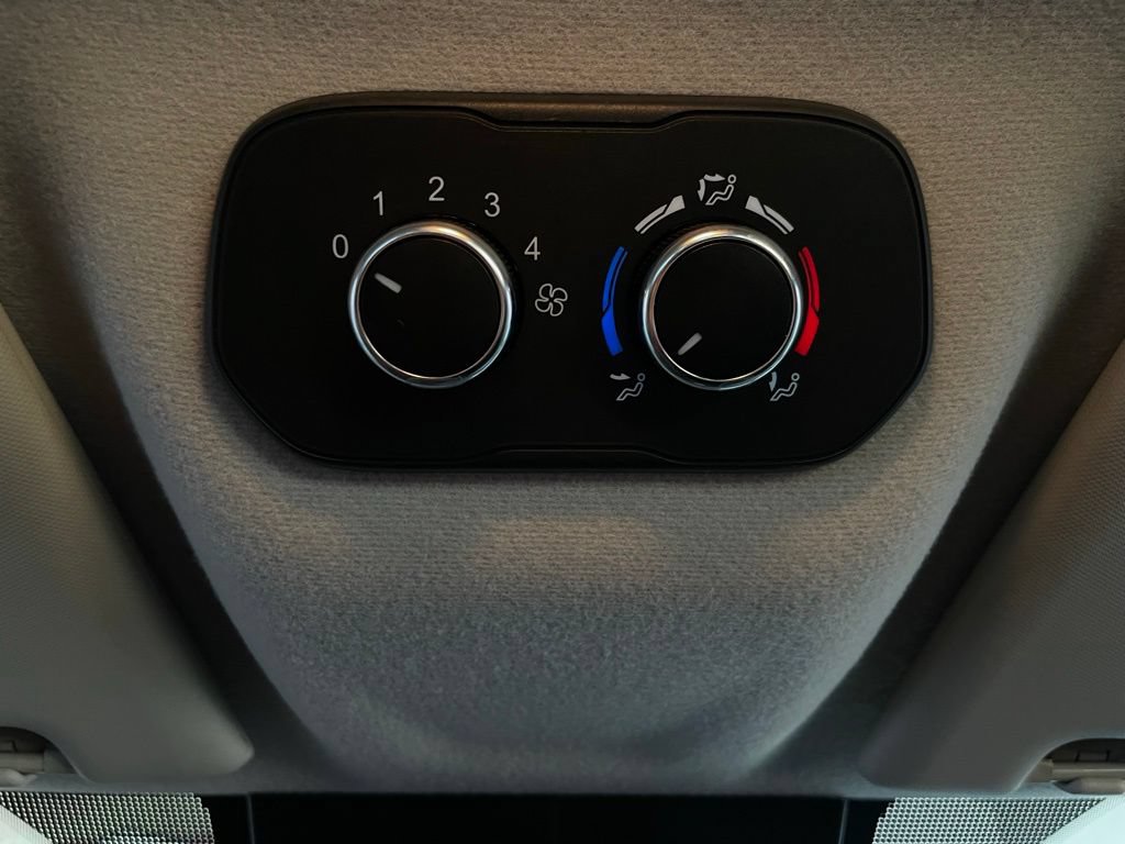 Used 2020 Ford Transit 150 XL RWD image 33