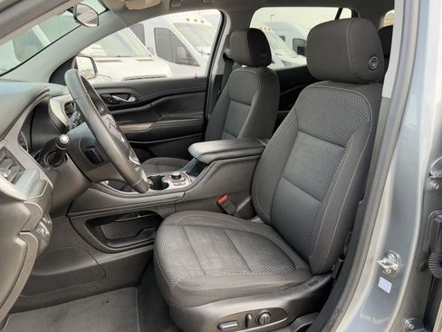 Used 2023 GMC Acadia SLE w/ Driver Convenience Package image 26