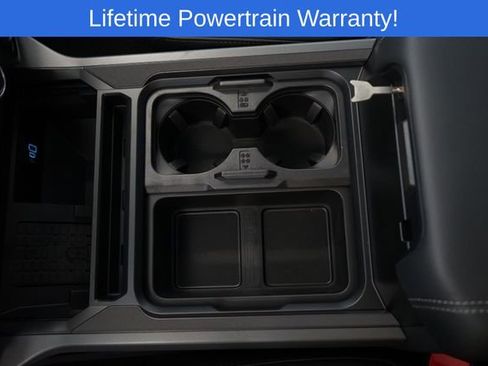 New 2026 Ford F250 Lariat w/ Black Appearance Package image 25