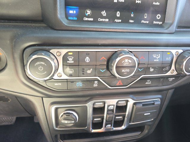 Used 2023 Jeep Wrangler Unlimited Sahara w/ Cold Weather Group AWD/4WD image 14