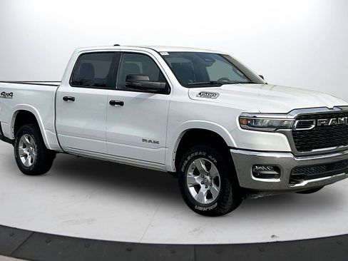 Used 2025 RAM 1500 Big Horn AWD/4WD image 2