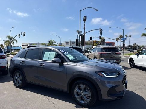 Used 2026 Honda HR-V LX image 2