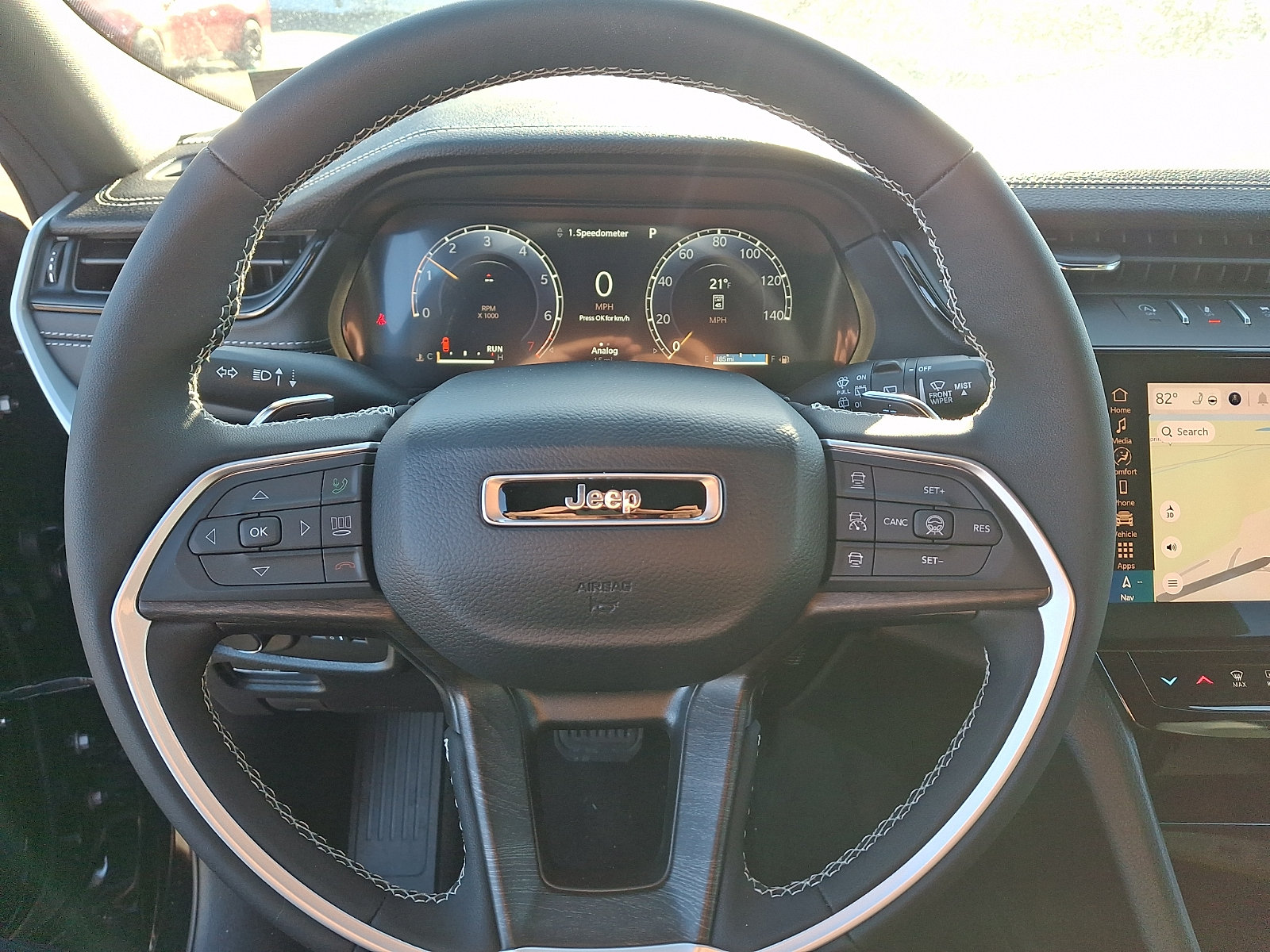 New 2026 Jeep Grand Cherokee Altitude AWD/4WD image 15