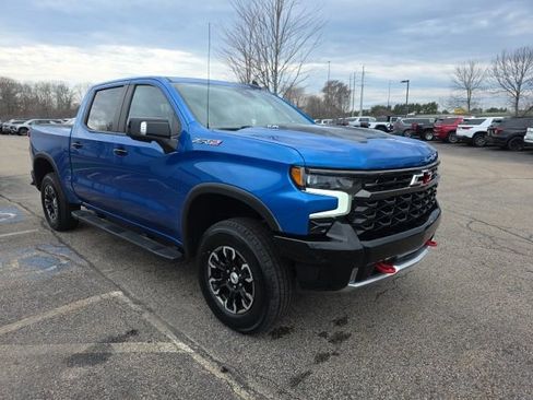 Used 2022 Chevrolet Silverado 1500 ZR2 image 6