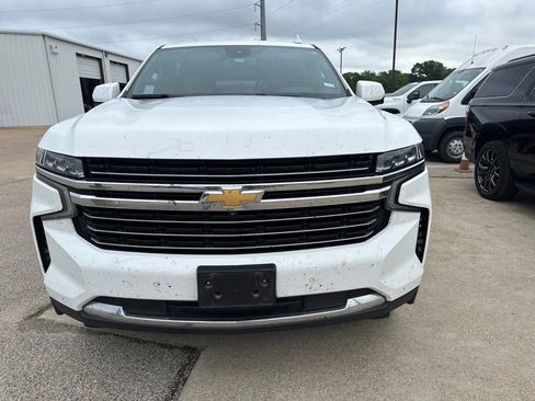 Used 2023 Chevrolet Suburban LT w/ Luxury Package RWD image 1