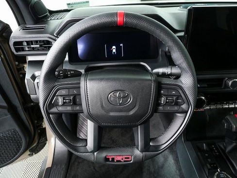 Used 2025 Toyota Tacoma TRD Pro AWD/4WD image 9