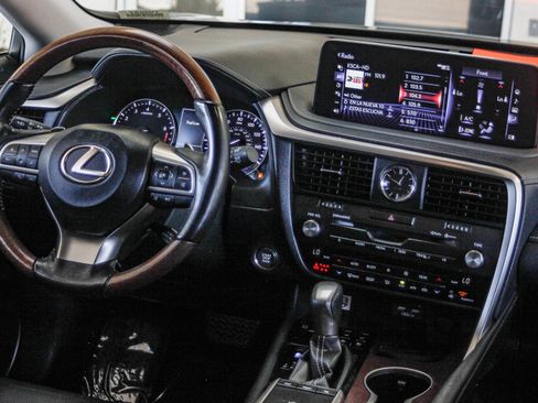 Used 2021 Lexus RX 350L FWD w/ Premium Package image 12