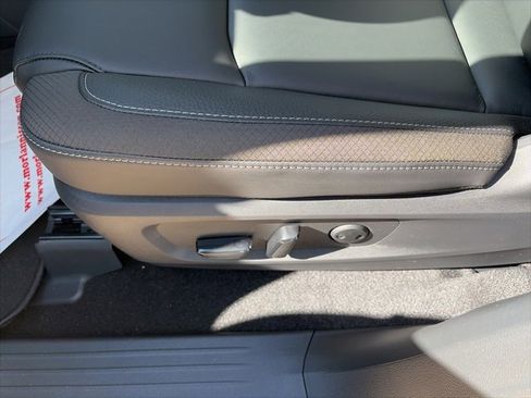 New 2025 Nissan Pathfinder SL w/ Cargo Package image 18