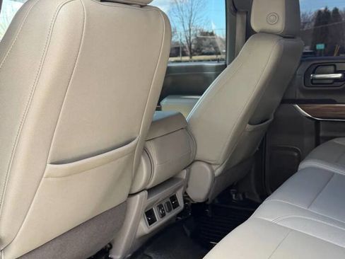 Used 2022 Chevrolet Silverado 2500 LT w/ Convenience Package image 20