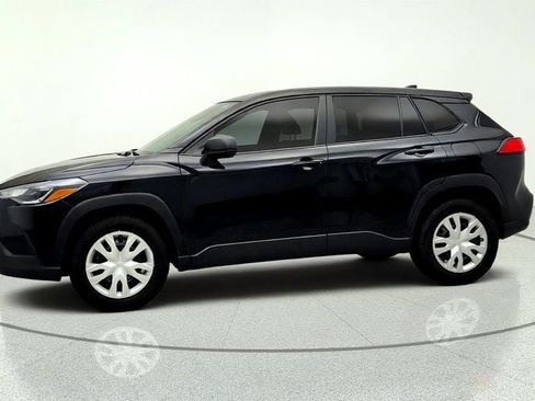 Used 2025 Toyota Corolla Cross L FWD image 8