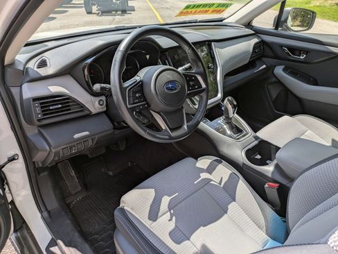 Used 2022 Subaru Outback Premium AWD/4WD image 11
