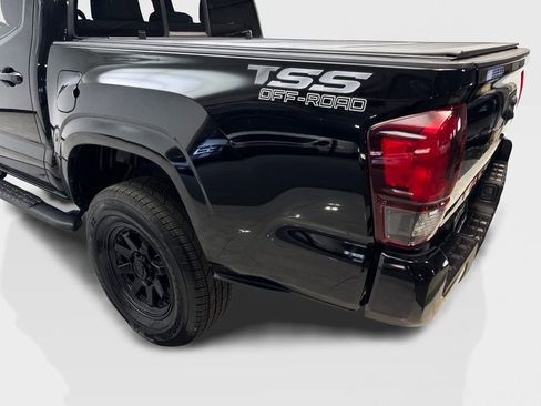 Used 2023 Toyota Tacoma SR w/ SR Convenience Package RWD image 17