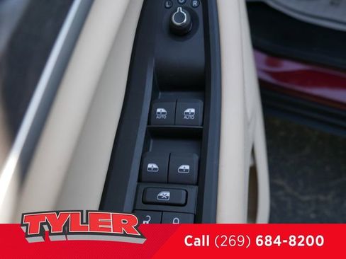 New 2025 Jeep Grand Cherokee Limited w/ Luxury Tech Group II AWD/4WD image 21