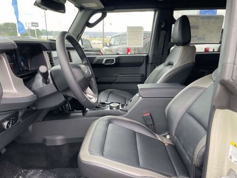 New 2026 Ford Bronco Outer Banks AWD/4WD image 8