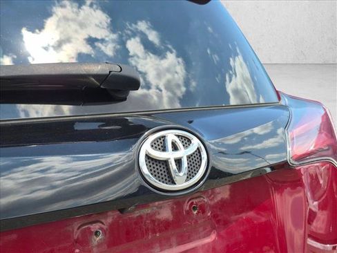 Used 2018 Toyota RAV4 Adventure AWD/4WD image 14