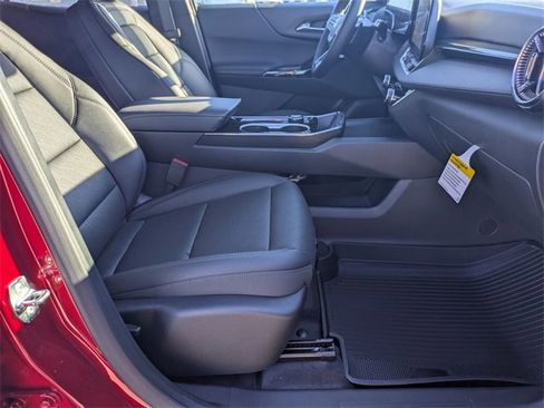 New 2026 Chevrolet Equinox LT w/ Convenience Package II image 40